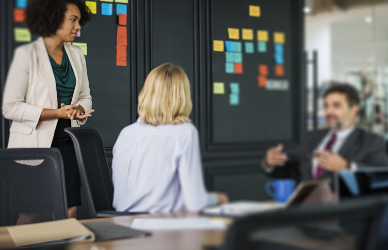 Agile-organisation-digital-transformation-magnus-red